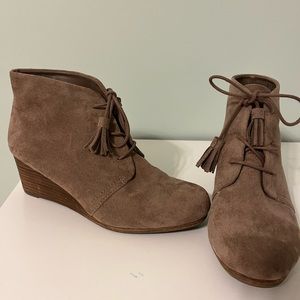 Dr Scholl’s wedge bootie